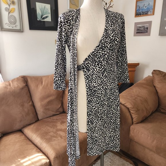 Banana Republic True Wrap Dress - Picture 3 of 5